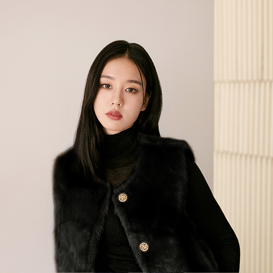 [최초가59,900/재고소량] 글로시 FAUX 밍크 베스트 2