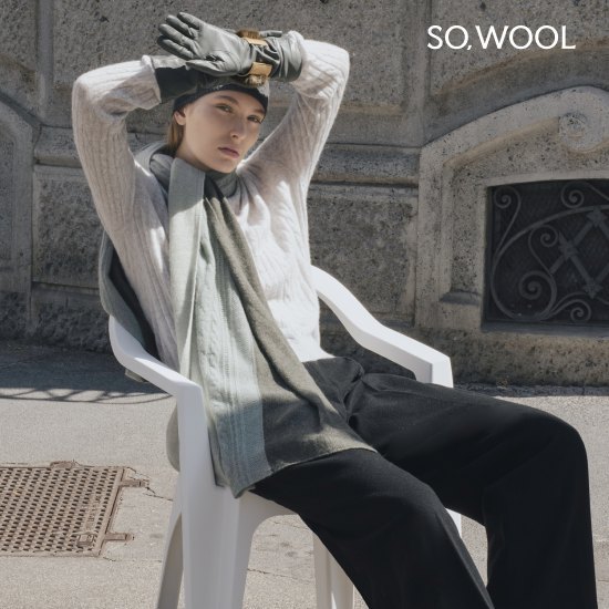 쏘울 25FW 캐시 메탈 케이블 시어 니트 [런칭 가격 119,900원]