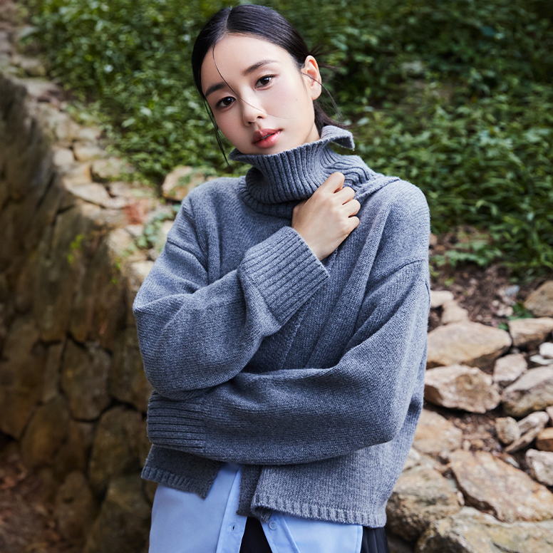 [최초가79,900]울터틀 케이프 슬릿 풀오버