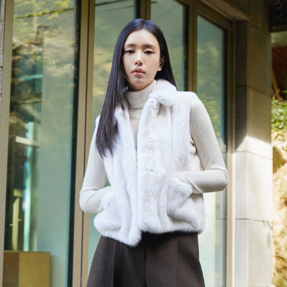 25FW 휘메일 풀스킨 밍크 베스트 2