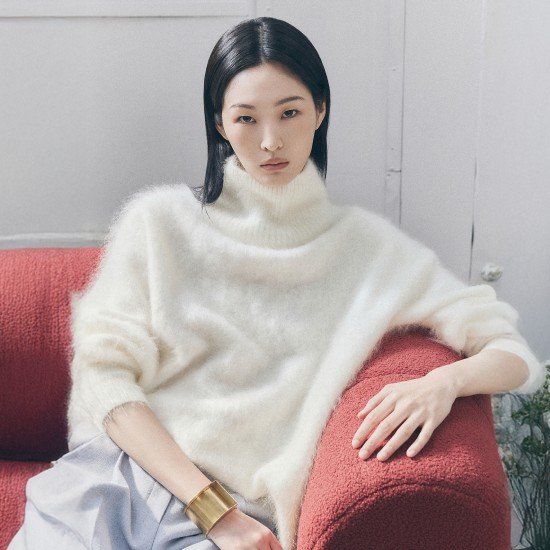 르네크루 25FW 브러쉬드 화이트캐시미어100% 풀오버 [런칭 가격 349,000원] 3