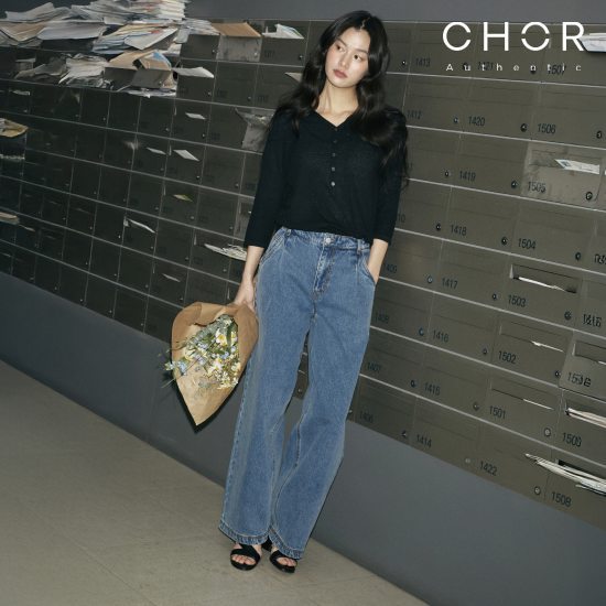 코어 어센틱 26SS 볼류믹 턱 데님 [런칭 가격 59,900원]