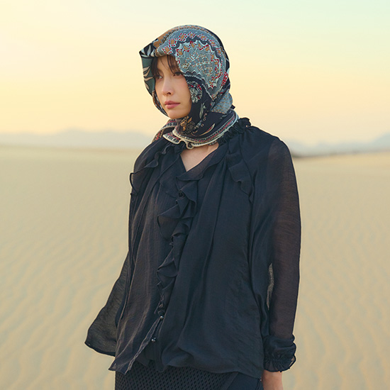 26SS 시스루 러플 블라우스 2