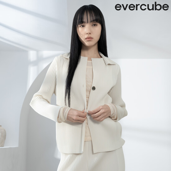 [런칭가369000원]에바큐브 26SS 크리스탈플리츠 투버튼 자켓