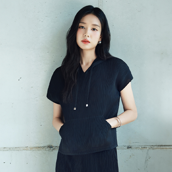 [최초가69,900]X요이츠 26SS 플리츠 후드 스트링 블라우스 2