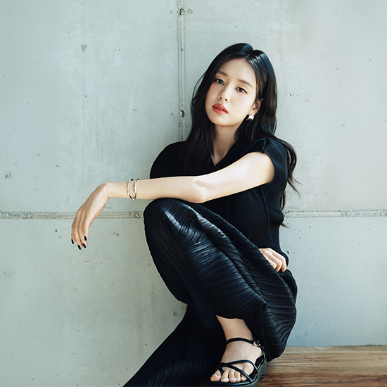 [최초가69,900]X요이츠 26SS 플리츠 후드 스트링 블라우스 3