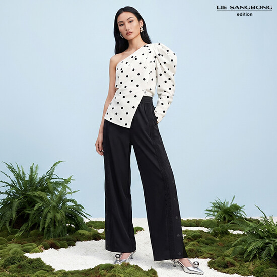 [론칭가 69900원]이상봉에디션 26SS 레이스 커브드 팬츠 4