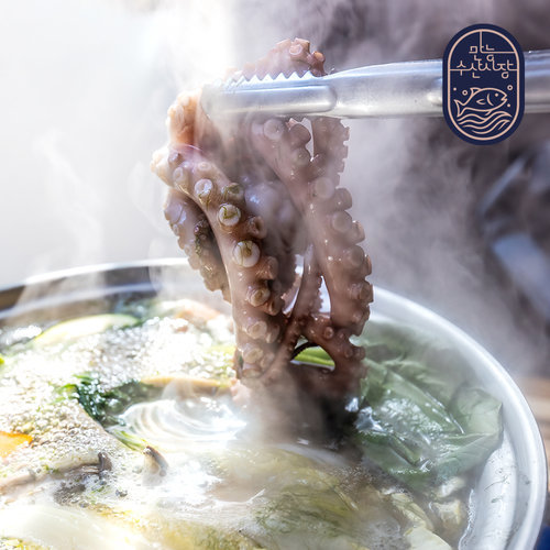 [만능수산시장] 만능 왕특대 통낙지 500g*4팩(팩당 2~3미) + 만능 소스 50g*4팩 / 총2kg(8미~최대12미) 3
