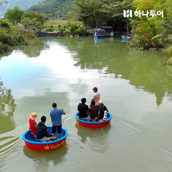 [하나투어] 나트랑/달랏 5일. 국적기 왕복직항. 나트랑 5성급호텔 오션뷰 1박. 럭셔리 호핑투어. 바구니배 탑승