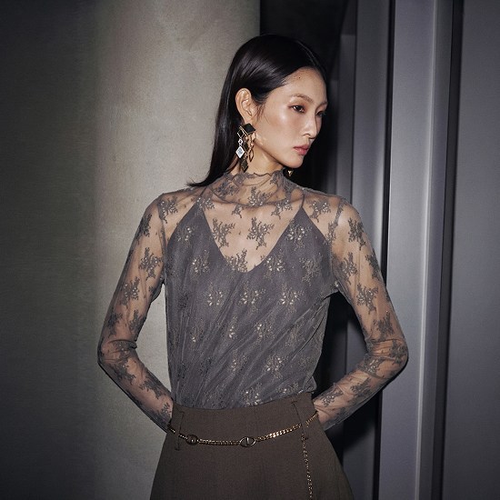 르네크루 26FW 레이스 시어 풀오버 3종 2