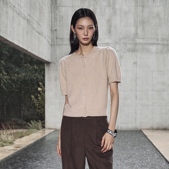 르네크루 26FW 화이트캐시미어 100 하프 가디건 3