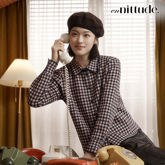 엔니튜드 26FW 여성 체크 니트 셔츠 2종 4