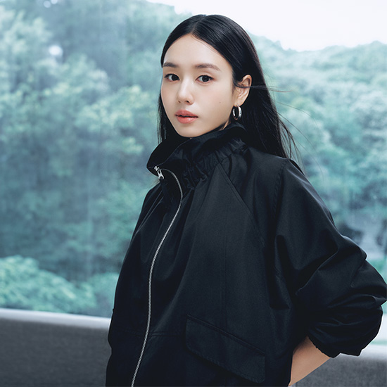 26FW 러플 셔링 점퍼