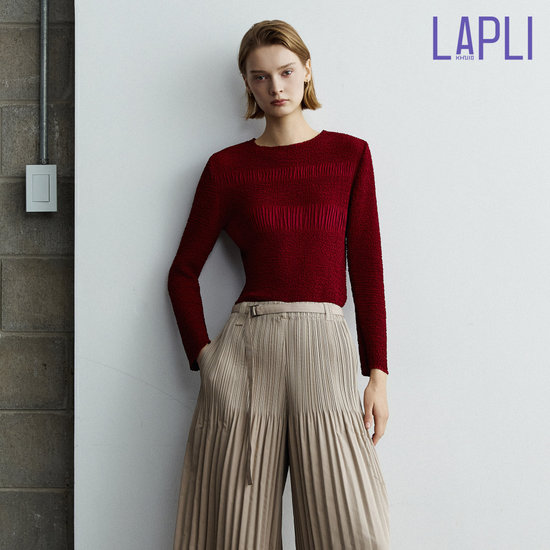 라플리 26FW 플로우 자수 블라우스 4