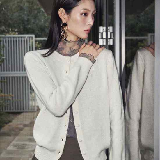 르네크루 26FW 캐시100 긴팔 가디건 3