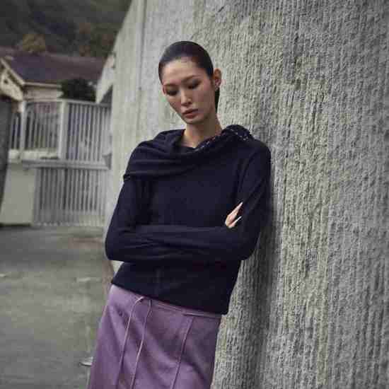 르네크루 26FW 캐시100 풀오버+머플러 SET 4