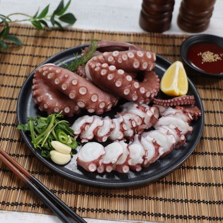 [일품일미] 국내산문어 온마리문어 860g(총 2미)+절단문어 130g×3팩 
