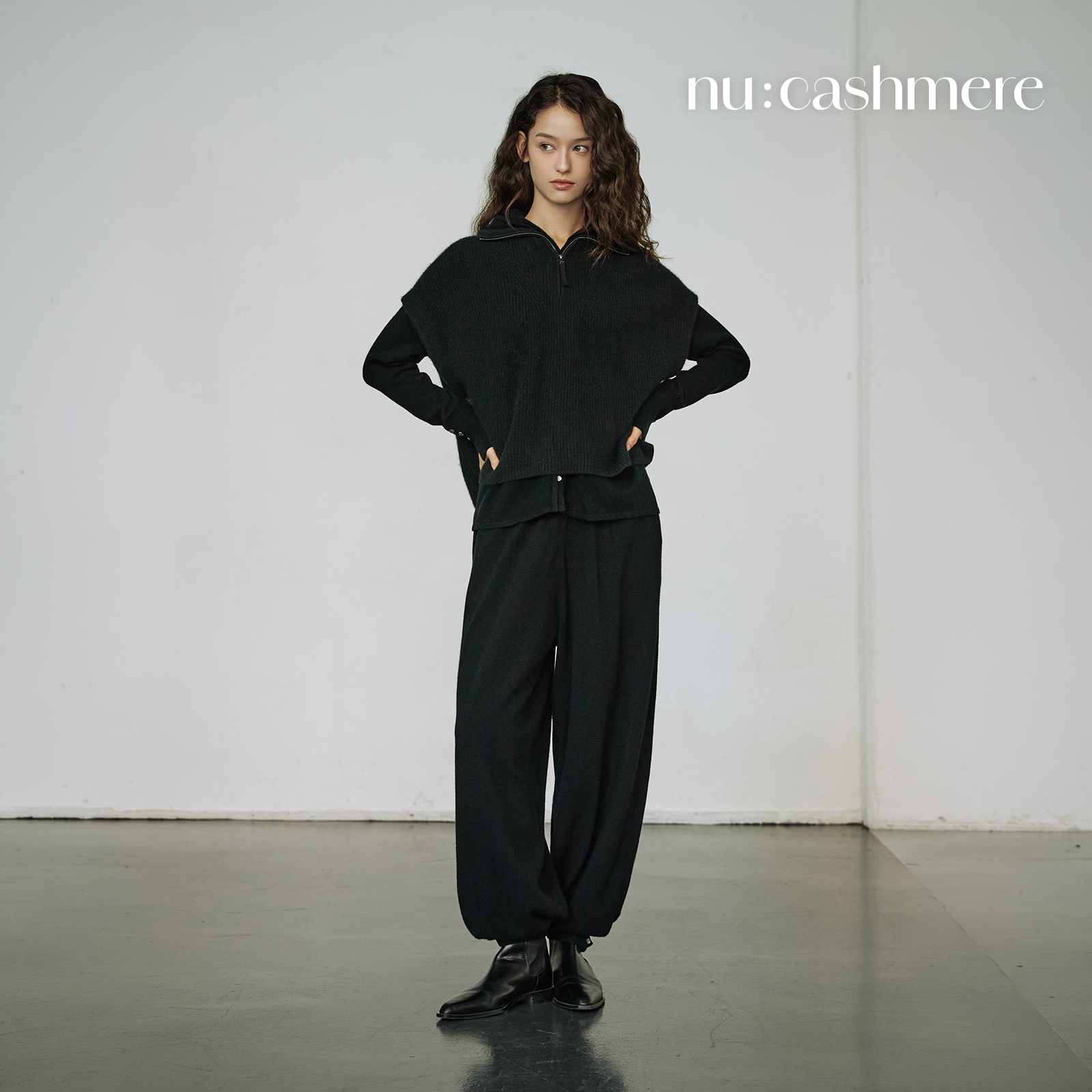 누캐시미어 26FW 울100 벨티드 와이드팬츠 3