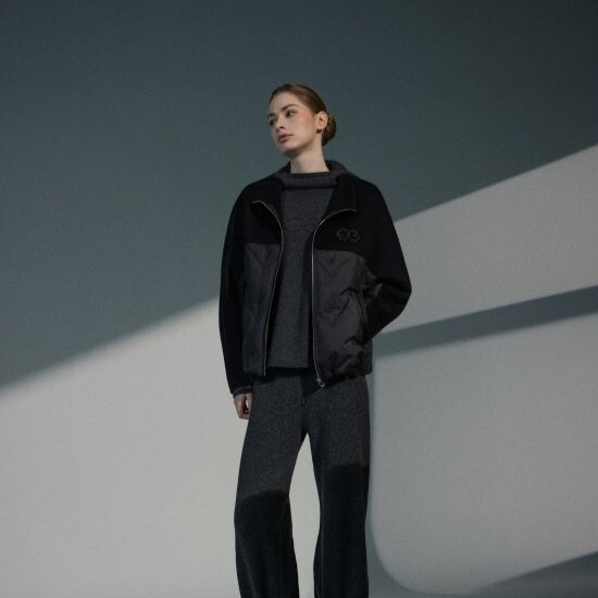 ● 에스카다스포츠 26FW 여성 울 엠블럼 다운 자켓 1종