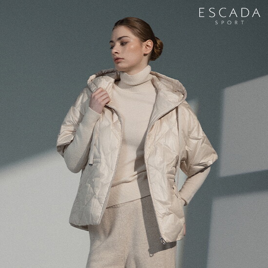 [상시가 419,000원]에스카다스포츠 26FW 엠블럼 퀼티트 케이프 다운 3